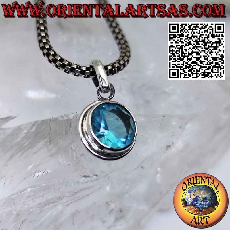 Colgante de plata con topacio azul redondo facetado con filo simplice