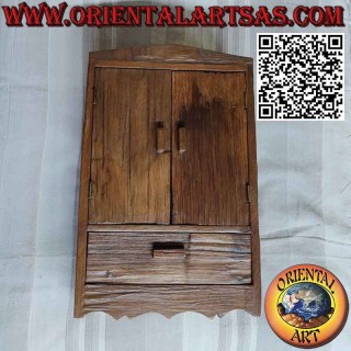 Tableau d'affichage avec deux portes, une étagère et un tiroir en bois de teck antique