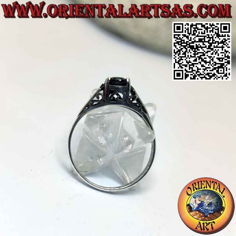 Anillo de plata con zafiro natural ovalado engastado en 4 puntas