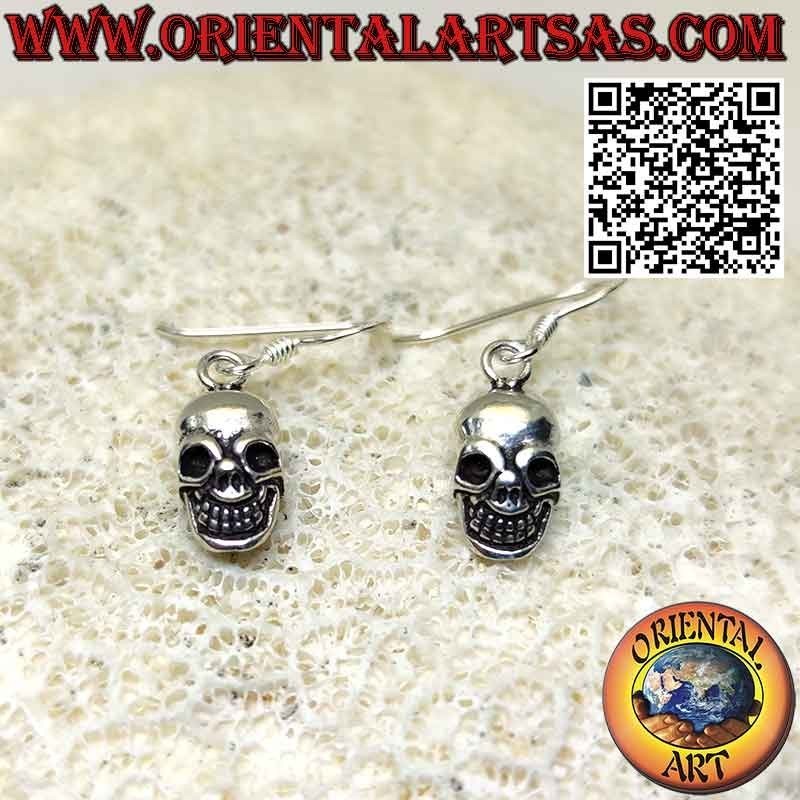 Silver pendant earrings in the shape of a smooth skull