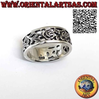 Bague en argent avec bande perforée et gravée de feuilles avec roses
