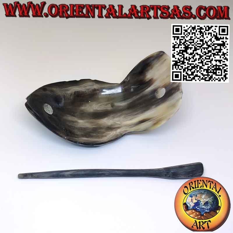 Pinza para el pelo hecha a mano con forma de pez y cuerno de búfalo