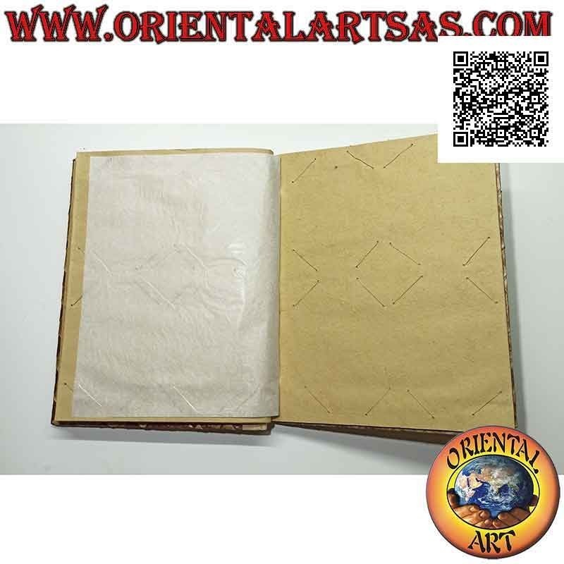Photo album in natural paper wicker and spice cover (35 cm)