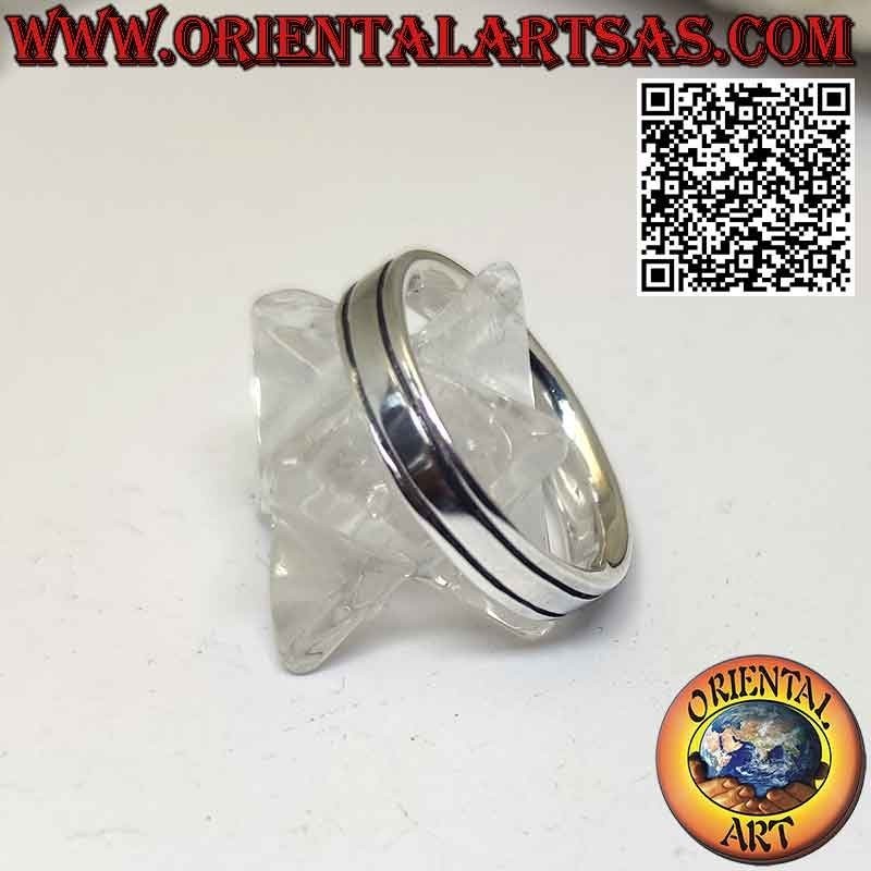 Silberring mit glattem Band mit 2 parallel gravierten Linien an den Rändern