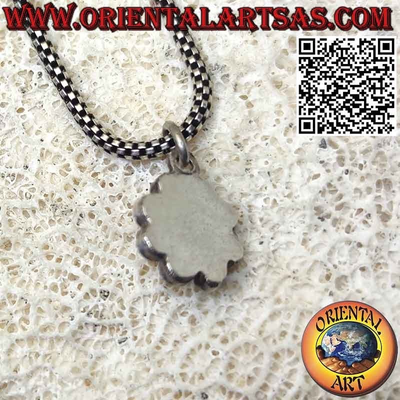 Ciondolo in argento a fiore con turchesi tibetani e coralli antichi alternati