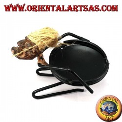 Cendrier sur le fer arrière tribal