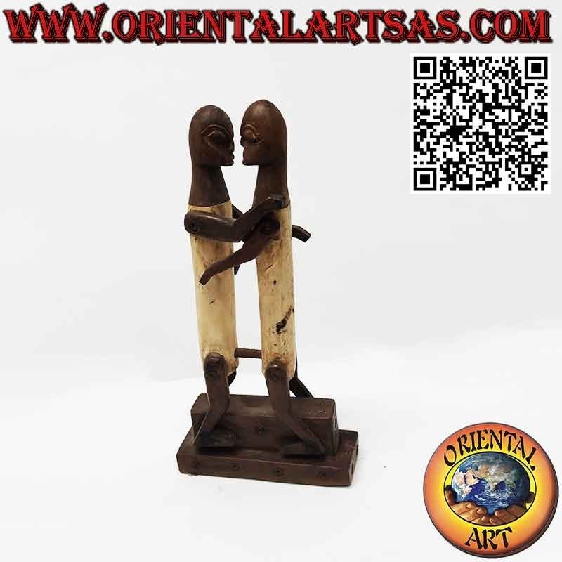 Escultura pareja de enamorados Dayak Borneo en hueso de ébano primitivo tribal