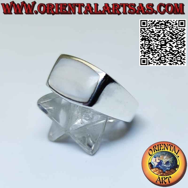 Anillo de plata con nácar rectangular transversal liso simple