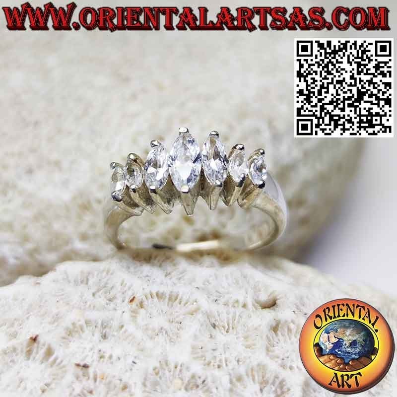 Silver ring with 7 increasing and decreasing shuttle zircons
