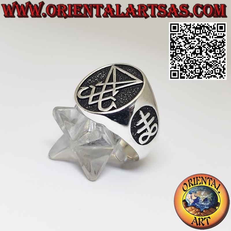 Anillo de plata de sello de Lucifer o Satán y cruz de Leviatán en los laterales