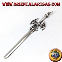 Colgante de plata, la espada del dragón