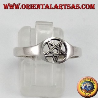 anillo de plata, estrella de cinco puntas perforada pequeña