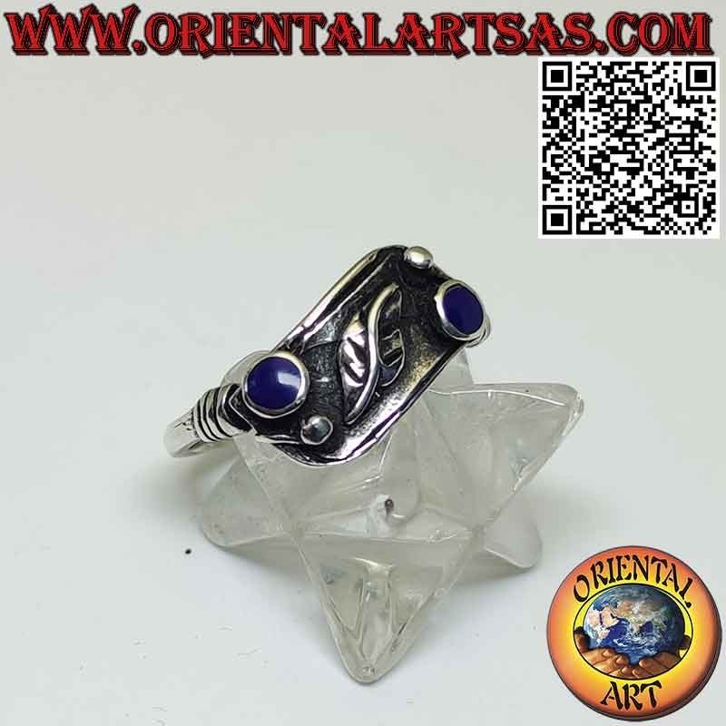 Anello in argento con 2 agata blu rotonde una foglia al centro ad altorilievo
