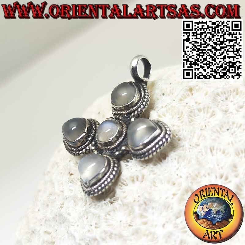 Colgante de plata, cruz griega con 4 gotas y 1 piedra luna redonda