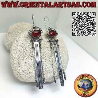 Grandes boucles d'oreilles en argent avec cornaline ovale et trois longs pendentifs