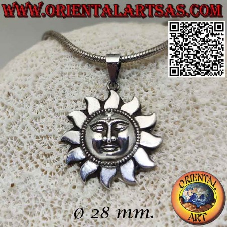 Silver pendant sun and shaped face handmade in Nepal 28 mm.Ø