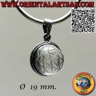 Ciondolo in argento con Sri Yantra inciso su cristallo di rocca da 19 mm.Ø