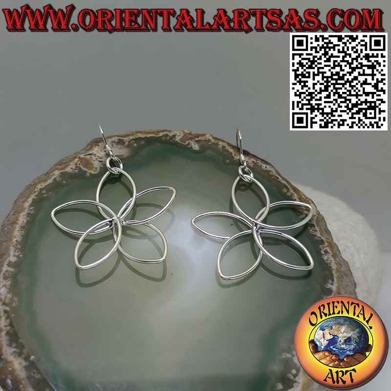 Pendientes en forma de margarita hechos con hilo de plata 925‰