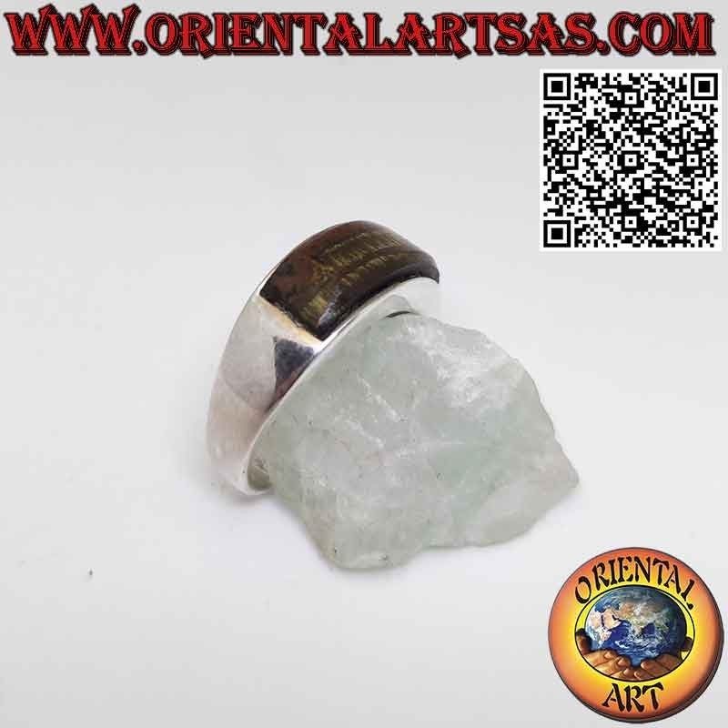 Bague en argent avec oeil de tigre incurvé rectangulaire