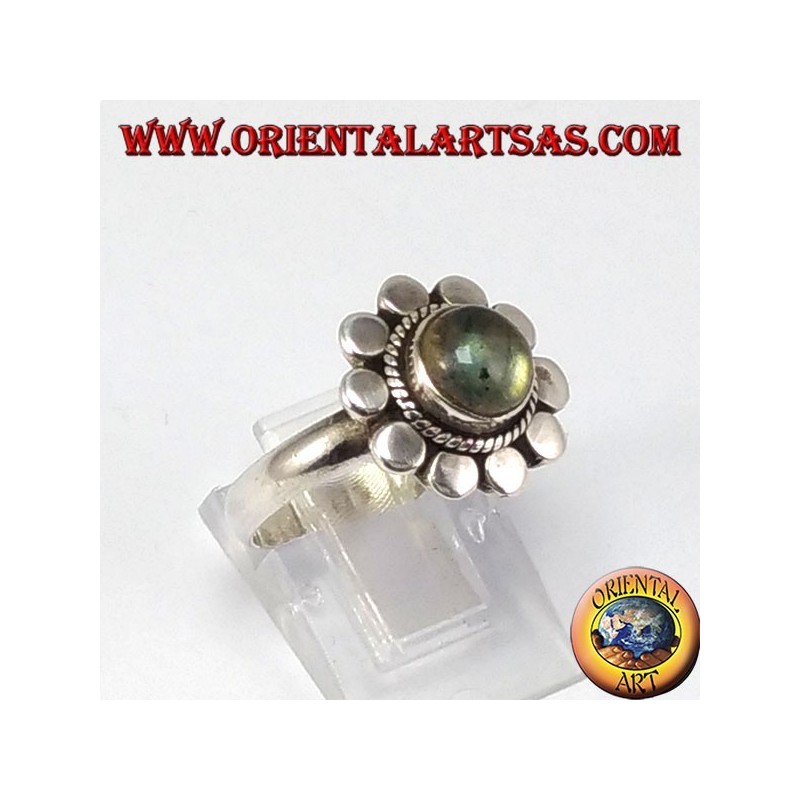 Silver daisy ring with round labradorite