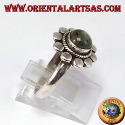 Silver daisy ring with round labradorite