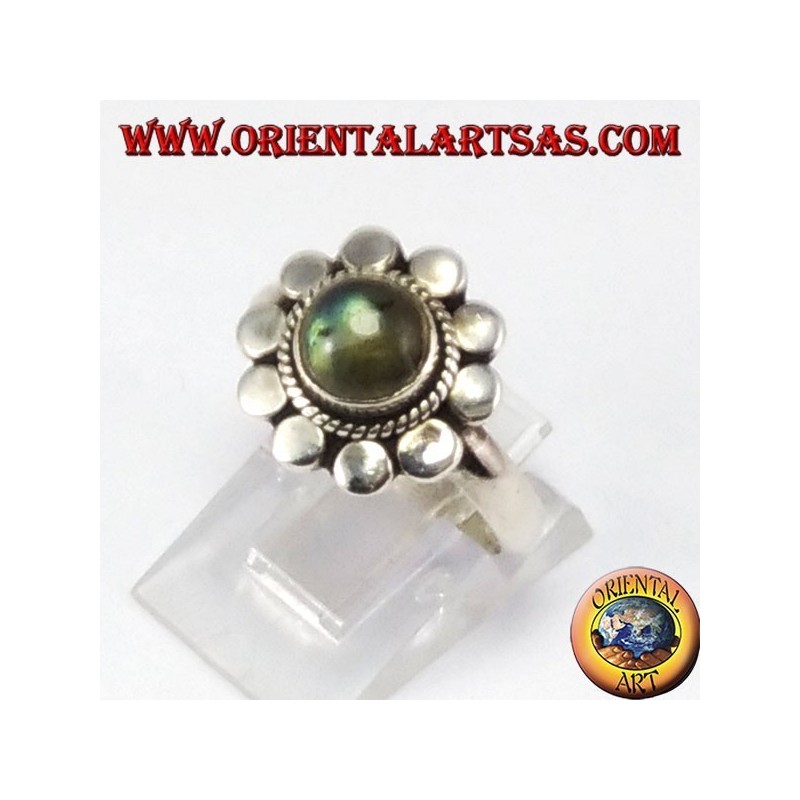 Silver daisy ring with round labradorite