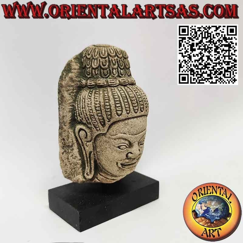 Talla de piedra que representa al barón de Angkor Wat de Siem Reap, Camboya