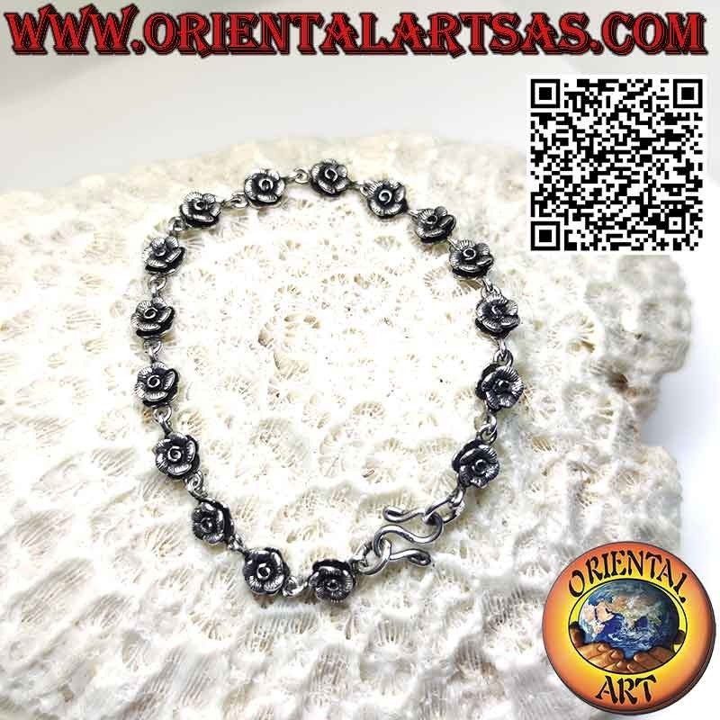 Bracelet with a row of sixteen roses made of 925 ‰ silver