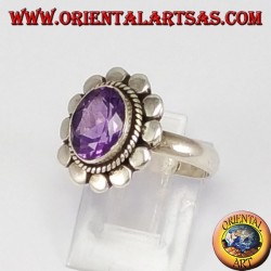 Silberring mit natürlichen Amethyst facettierten ovalen Rand gespickt