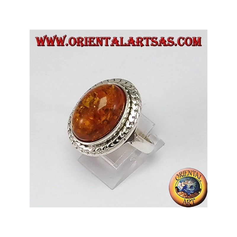 Anello d'argento con Ambra ovale grande