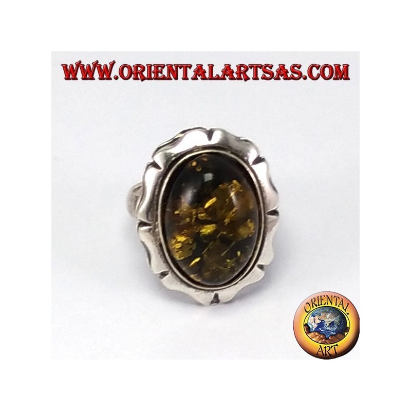Anillo de plata con gran ámbar verde ovalada
