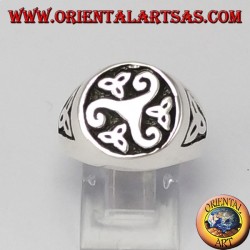 Bague argent sceller Triskell avec des noeuds Tyrone