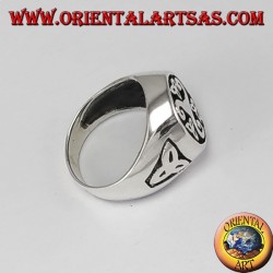 Bague argent sceller Triskell avec des noeuds Tyrone