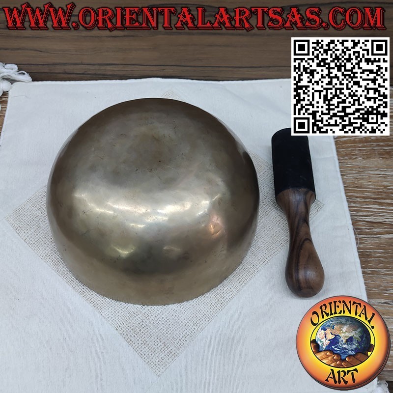 Campana tibetana hecha a mano, diámetro 22,5 cm. de 1390gr, 146hz