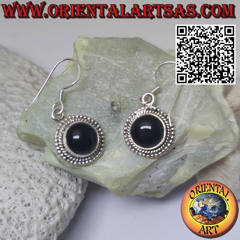 925 silver earrings with round onyx surrounded by braid and spheres