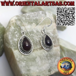 Pendientes de plata con granate natural ovalado en forma de gota engastado