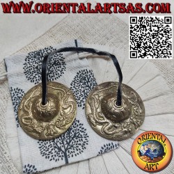 Cymbales en alliage de 7 métaux avec 2 dragons en haut relief mesurant 6,5 cm