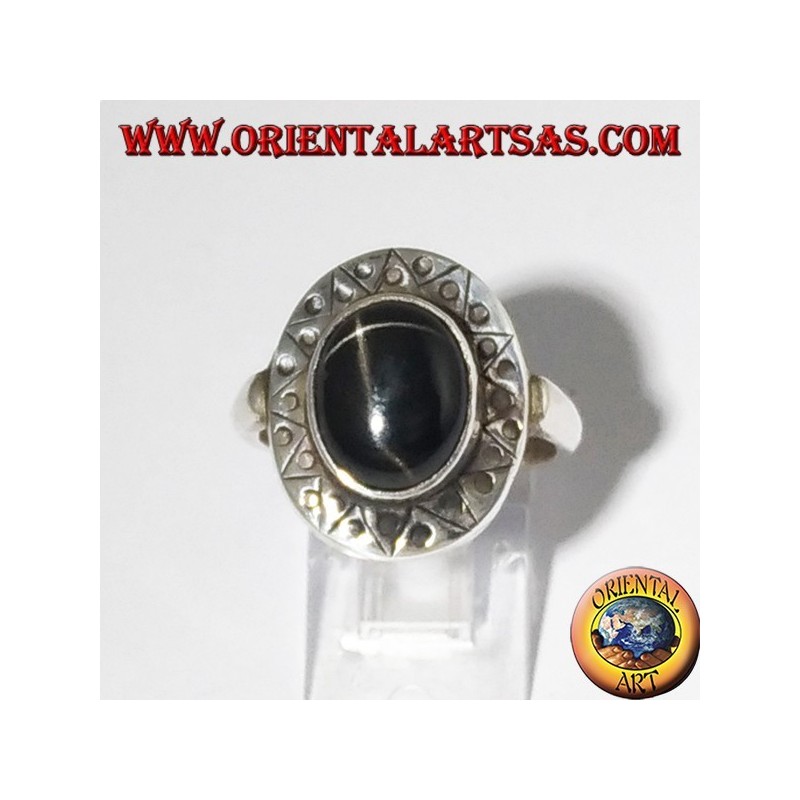 Anello d'argento con Black Star con bordo cesellato