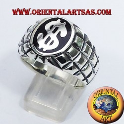 anello in argento con simbolo del dollaro