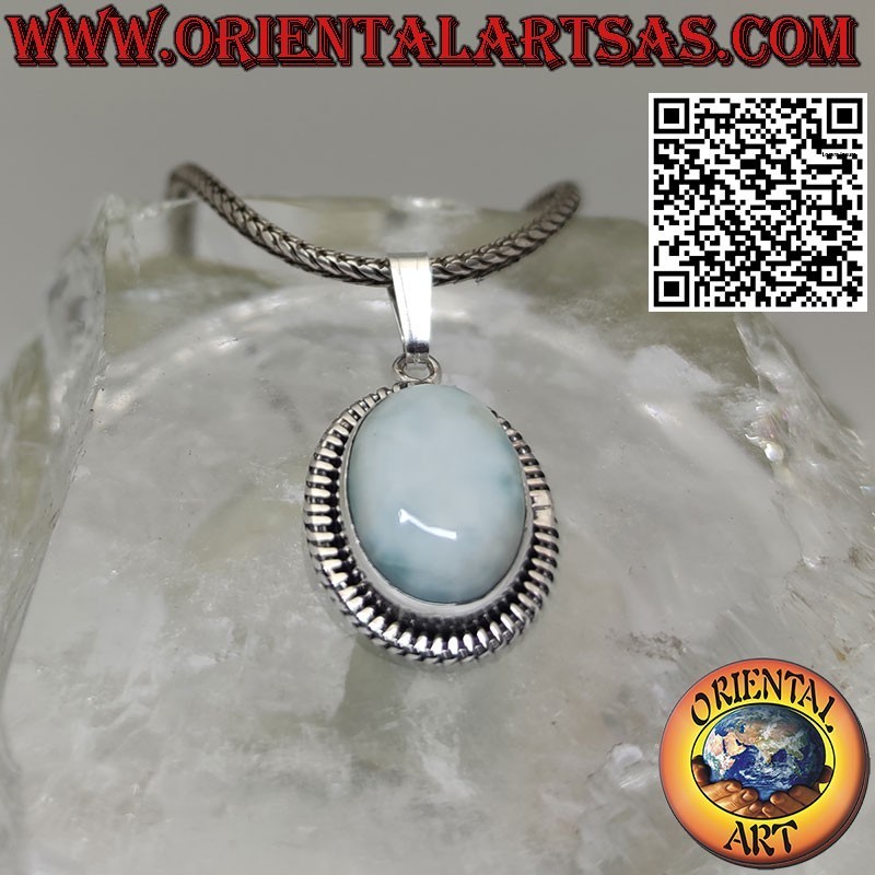 Silver pendant with oval natural larimar and striped edge