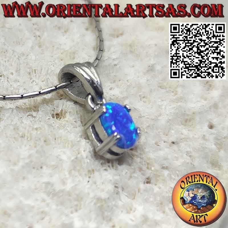 Colgante de plata con pequeñas puntas ovaladas de ópalo azul