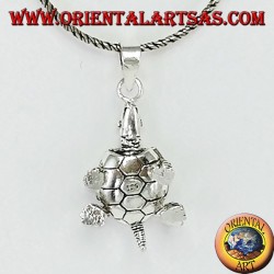 Pendentif en argent, déplacement d'une tortue terrestre en mouvement