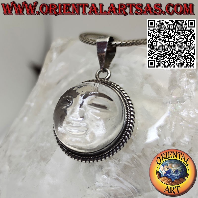 Pendentif en argent avec soleil couché sur un cristal de roche rond et un bord entrelacé