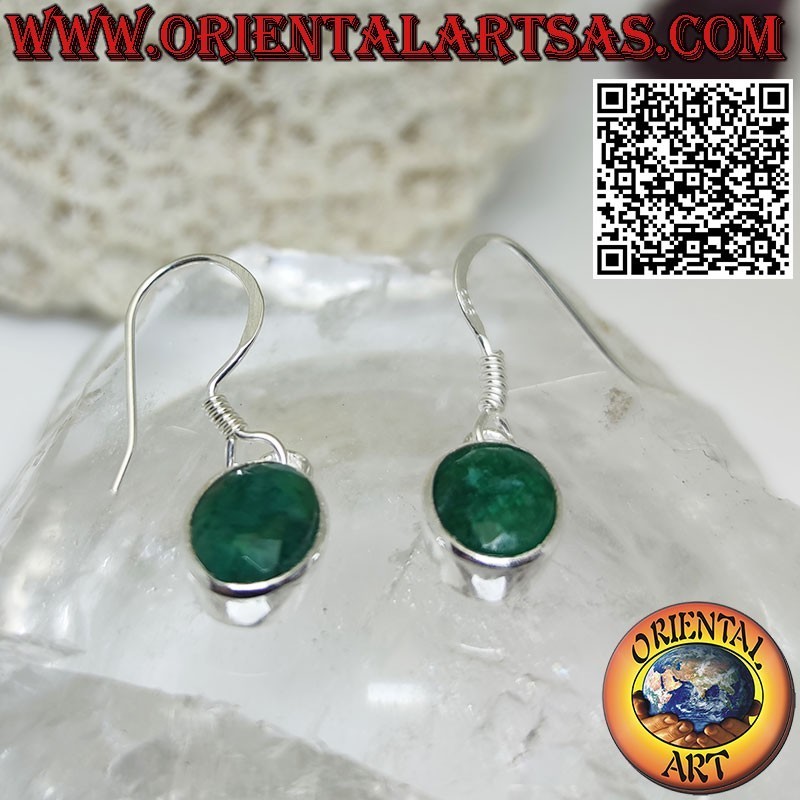 Boucles d'oreilles en argent avec émeraudes naturelles ovales serties