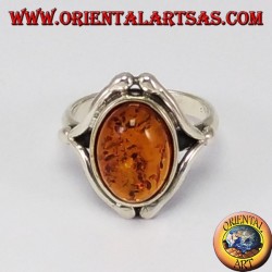 Anillo de plata con ámbar oval