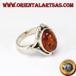 Bague en argent avec Ambre ovale