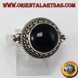 Silver high-end ring with round onyx
