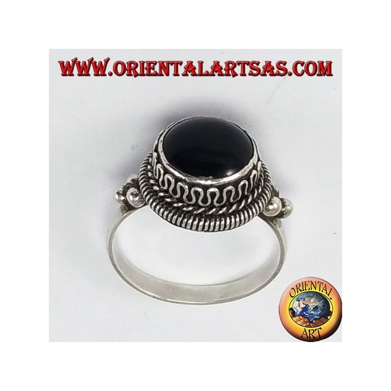 Silver high-end ring with round onyx