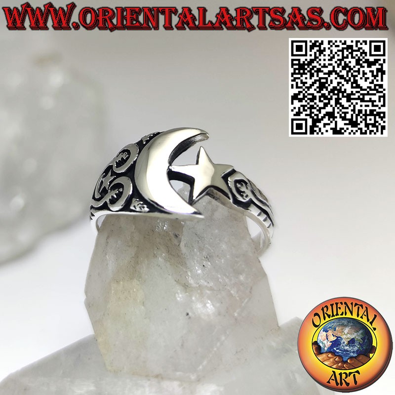 Star and moon silver ring with lateral Celtic decoration