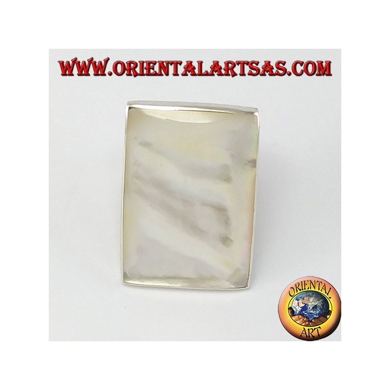 Bague en argent avec nacre rectangulaire